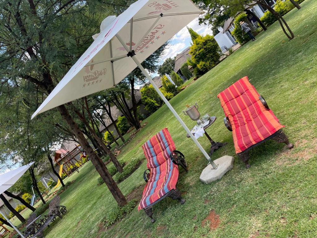 Tshiberry Bed & Breakfast Phokeng Eksteriør bilde
