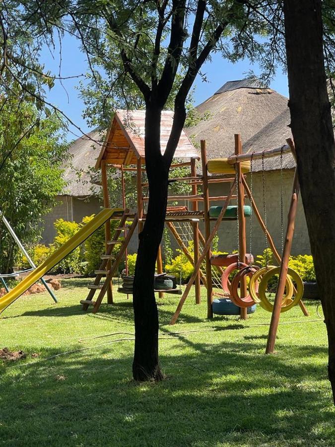 Tshiberry Bed & Breakfast Phokeng Eksteriør bilde